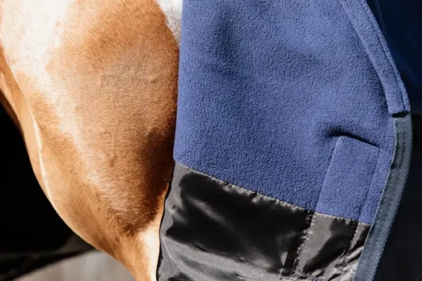 Coperta Turnout in Pile con collo 150g - immagine 4