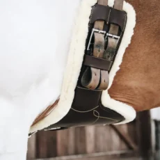 Sottopancia Stud Corto con Pelle di Pecora